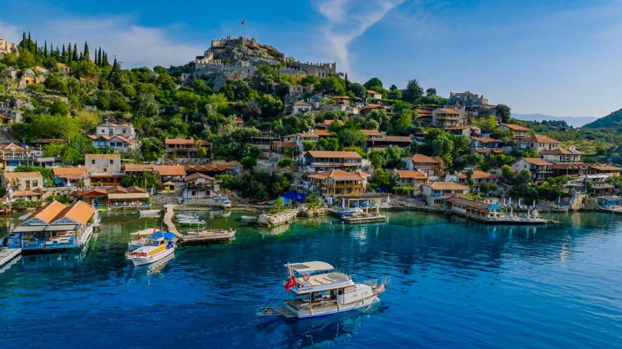 Dünyanın en iyi turizm köyleri açıklandı: Antalya ‘Kale Üçağız’ ile listeye imza attı