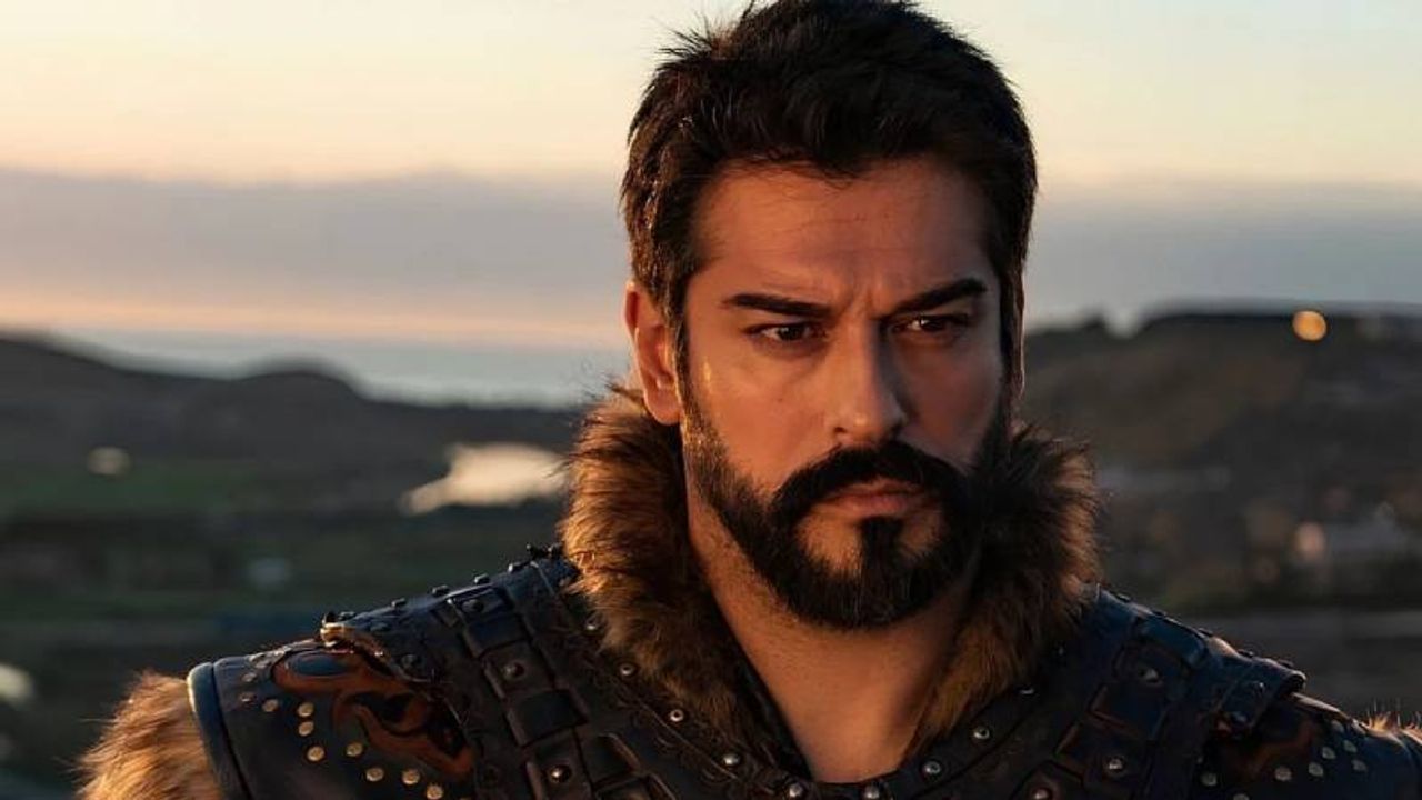 Burak Özçivit kara listeye alındı! Sebebi ne?