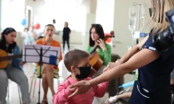 MÜSİAD tıp fakültesindeki çocukları unutmadı