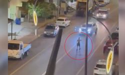 Bıçakla araçlara saldıran şahsa biber gazlı müdahale