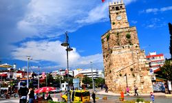 Turizmde büyük kayıp! Tarihi saat kulesi bozuk!