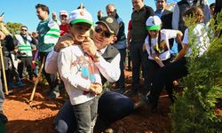 Antalya'da "Yeşil Vatan Seferberliği" düzenlendi, 174 bin fidan toprakla buluştu