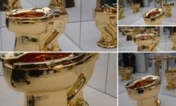 Altın tuvalet ‘Amerika’ açık artırmada satıldı