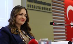 Başkan Vekili Büşra Özdemir'den "Tüm dünya çocukları için barış dolu yarınlar diliyorum"