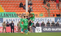 Alanyaspor Fatih Karagümrük’ü 2-0 yenerek maçın galibi oldu