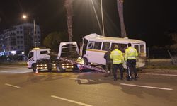 Alkollü sürücü direksiyon hakimiyetini kaybetti, refüje çıktı