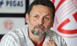 Antalyaspor’dan teknik direktör açıklaması: “Asılsız haberlere itibar etmeyin”