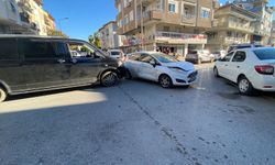 Manavgat'ta sokak kesişiminde faciadan dönüldü!