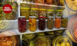 Antalya’da alışılmış turşulara elveda: Çilekten bamyaya turşular raflarda!