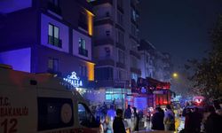 Cinnet getirdi, evinde ne varsa aşağı fırlattı