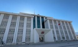 Döşemealtı Belediyesi'ne yolsuzluk operasyonu! 10 kişi gözaltına alındı