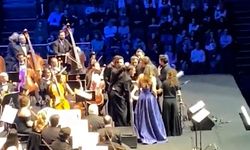 Dünyaca ünlü piyanist Fazıl Say’ın solisti sahnede fenalaştı: Sağlığı nasıl?