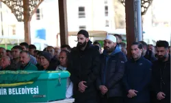 Eski kalecinin acı günü: İsmail Çipe babası Hüseyin Çipe'yi toprağa verdi