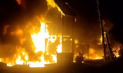 Çocuk parkını küle çevirdiler, "Isınmak için yaktık" dediler!