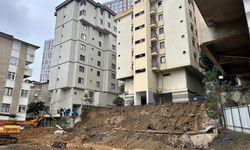 Kadıköy’de aşırı yağıştan dolayı bina çöktü