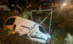 Alanya’da kamyon şarampole devrildi: 1 yaralı