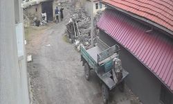 Karısının kafasına tekme attı, "Hadi karakola git" dedi