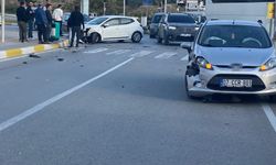 Manavgat'ta otomobiller çarpıştı: 2 kişi yaralandı
