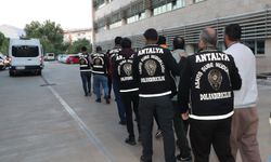 Antalya'da dolandırıcılık zinciri çökertildi!
