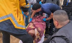 Ayaklarının altındaki foseptik kapağı kırıldı, ölümden döndü