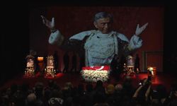 Türk tiyatrosunun duayen ismi Haldun Dormen için cenaze töreni düzenlendi