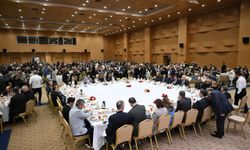 AESOB’un geleneksel iftarında Antalya Protokolü aynı sofrada buluştu