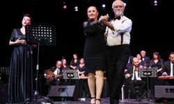 Antalya’da konser rüzgarı: ‘Bahar bitti güz bitti’ ile kulakların pası silindi