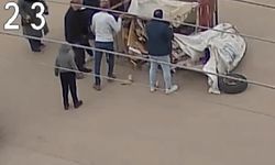 Bacakları demir kasanın altında kaldı, imdadına vatandaşlar koştu