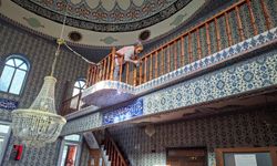 Cami halıları süpürülüyor, bahçeler temizleniyor: Kemer’de Ramazan hazırlığı