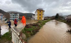 Antalya'da ekiplerden zorlu mesai: Yağışın yaraları sarılıyor