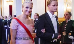 Epstein'dan hamile kaldığı iddia edilen Norveç Veliaht Prensesi Mette-Marit'in oğlu gözaltına alındı