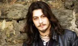 Epstein vakasıyla şarkısı ilişkilendirilen Barış Akarsu'nun ailesinden 'suikast' iddialarına açıklama!