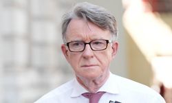 Epstein skandalında yeni gelişme: İngiliz Lord Mandelson için soruşturma, ünvanı düşebilir