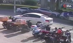 Jandarmanın aracına çarptılar, yakalanınca aynı anda "Ben kullanıyordum" dediler!