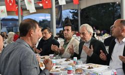 Ramazan bereketi Kepez'i sardı: Vatandaşlar sofralarda buluşuyor!