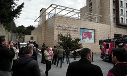 Zeytinburnu polisevinde yangın: Çok sayıda itfaiye ekibi sevk edildi