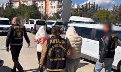 İki ayrı evde hırsızlık yaptılar, güvenlik kamerasını unuttular!