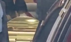 Meksika’da şok görüntü! El Mencho’nun cenazesi altın tabutta