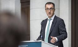 Cem Özdemir Almanya’da tarih yazabilir: İlk Türk Başbakan olma yolunda