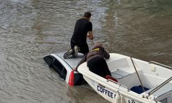 Kontrolden çıkan otomobil ırmağa uçtu!