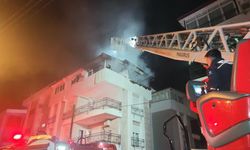 Kepez’de yangın paniği: Ekipler minik can için seferber oldu