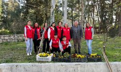 Aksu'da anlamlı etkinlik: Renkli çiçekler özel eğitim bahçesinde