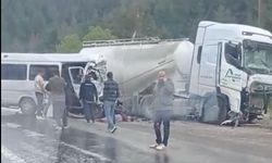 Antalya'da trafik f*ciası: 7 kişi hayatını kaybetti, yaralıların durumu ağır!