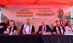Ali Gürbüz 10. Kepez Yağlı Pehlivan Güreşleri için imza attı