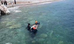 Antalya’da yürüyüş yaparken kendini kayalıklarda buldu, imdadına ekipler koştu