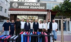 Başkan Mesut Kocagöz sahada: Esnafla çay sohbeti