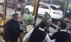 "Başkan yardımcısıyım" dedi, garsonlar tarafından darbedildi!