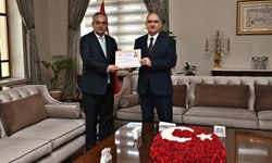 Fatih Öztürk Antalya’ya atandı: Manisa’da görevini devretti