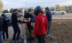 Otomobille çarpıştı, metrelerce savrulup toprak zemine düştü!