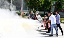 Muratpaşa Belediyesi’nde yangın tatbikatı: Personel uygulamalı eğitim aldı